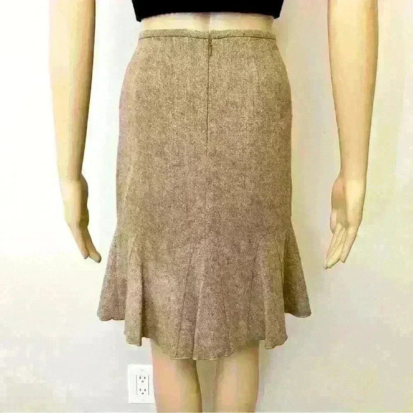 Ann Taylor Earthy Minimalist Corpcore Academic Work Career Wear Mini Skirt. - Picture 2 of 11
